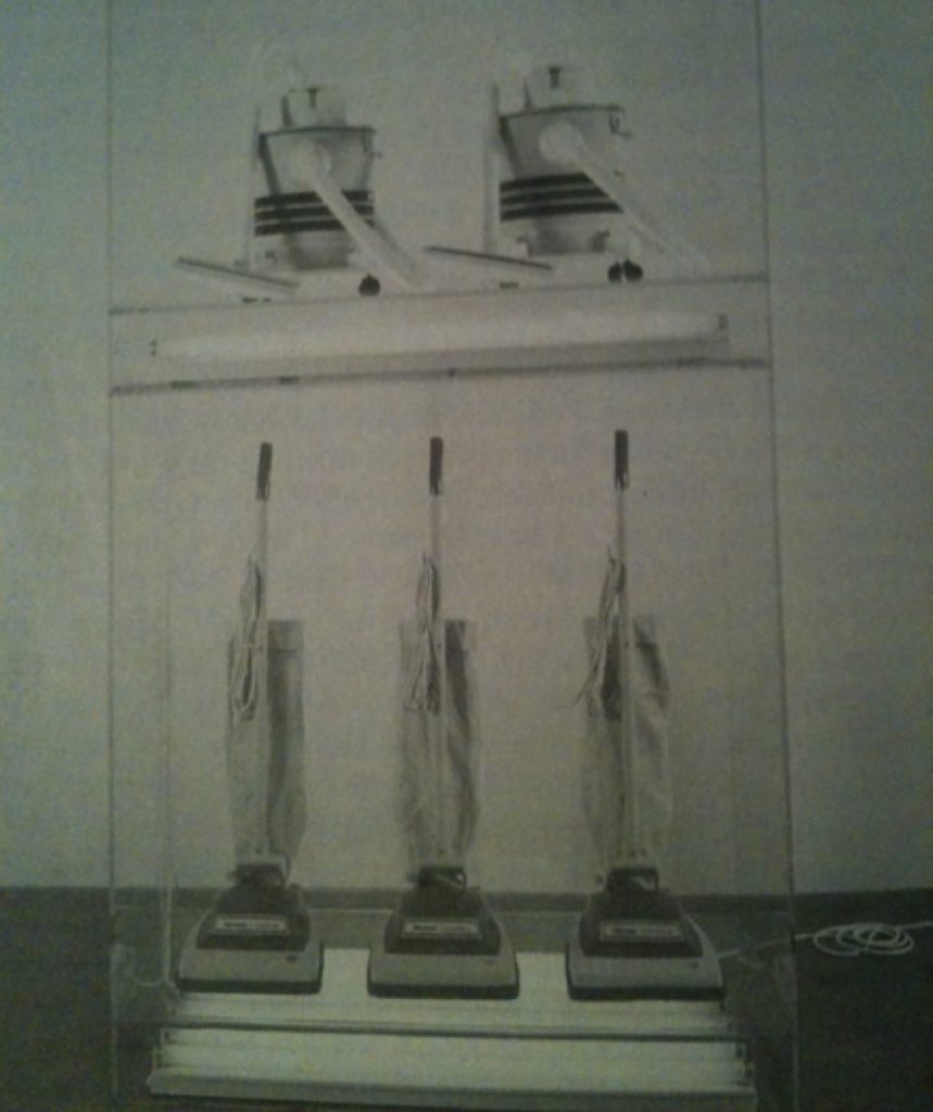 Jeff Koons - Five Vacuum Cleaners (1980-87)